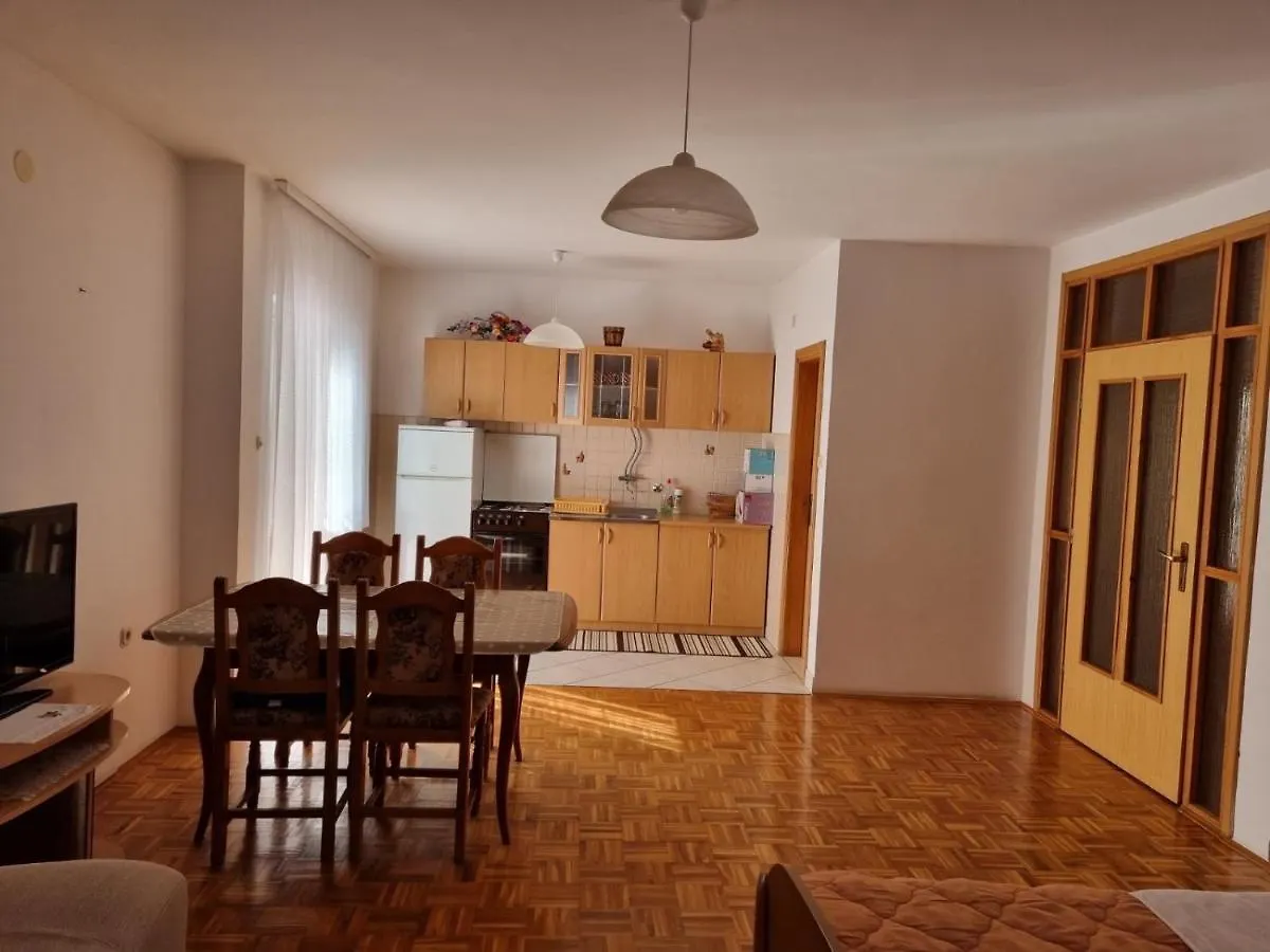 Apartments Lescanec Crikvenica 0*,  Croatia